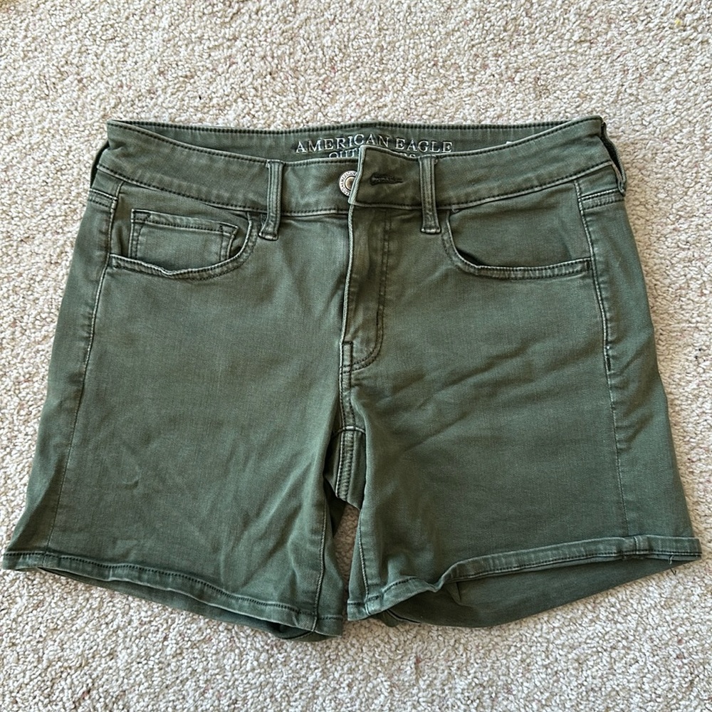 American eagle green shorts